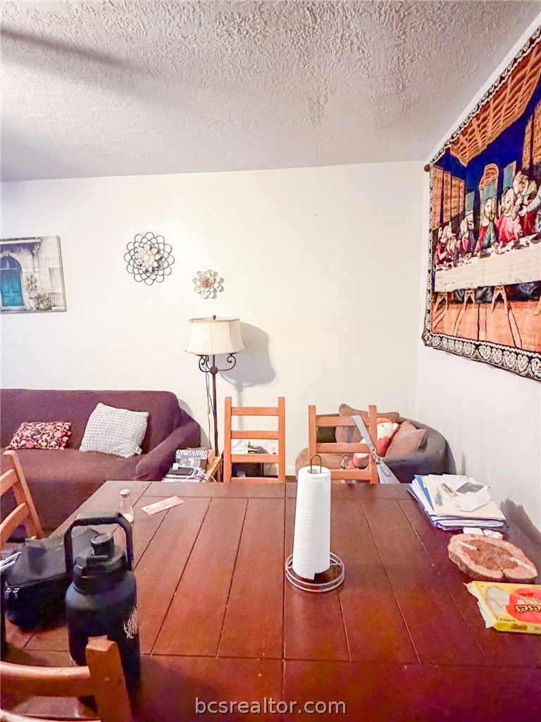 1227 Airline Drive