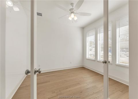 Tiny photo for 5084 Acadia Loop, Bryan, TX 77802 (MLS # 26004281)