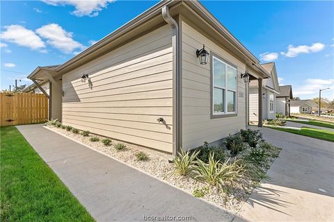 Tiny photo for 2521 Shady Route Lane, Bryan, TX 77808 (MLS # 26004006)