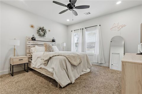 Tiny photo for 606 Banks Street, College Station, TX 77840 (MLS # 26003558)