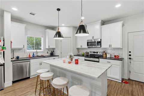 Tiny photo for 606 Banks Street, College Station, TX 77840 (MLS # 26003558)