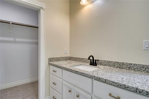 Tiny photo for 1112 Holly Springs Street, Huntsville, TX 77320 (MLS # 26003241)