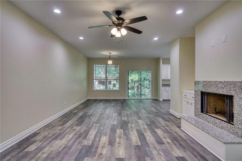 Tiny photo for 1112 Holly Springs Street, Huntsville, TX 77320 (MLS # 26003241)