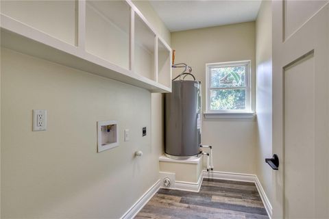 Tiny photo for 1112 Holly Springs Street, Huntsville, TX 77320 (MLS # 26003241)