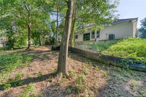 Tiny photo for 1112 Holly Springs Street, Huntsville, TX 77320 (MLS # 26003241)