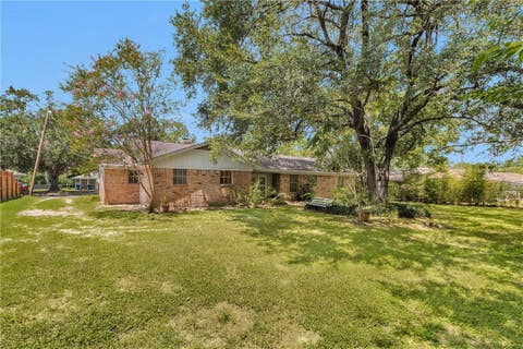 Tiny photo for 602 Gibbs Street, Navasota, TX 77868 (MLS # 26010048)