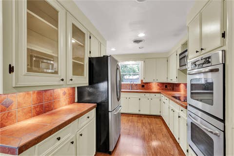 Tiny photo for 602 Gibbs Street, Navasota, TX 77868 (MLS # 26010048)