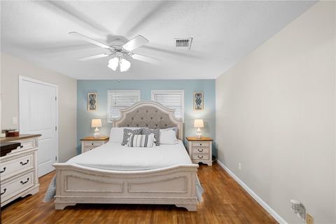 Tiny photo for 1102 N. Pecan Street St, Caldwell, TX 77836 (MLS # 25010467)