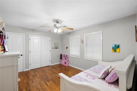 Tiny photo for 1102 N. Pecan Street St, Caldwell, TX 77836 (MLS # 25010467)