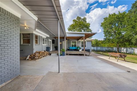 Tiny photo for 1102 N. Pecan Street St, Caldwell, TX 77836 (MLS # 25010467)