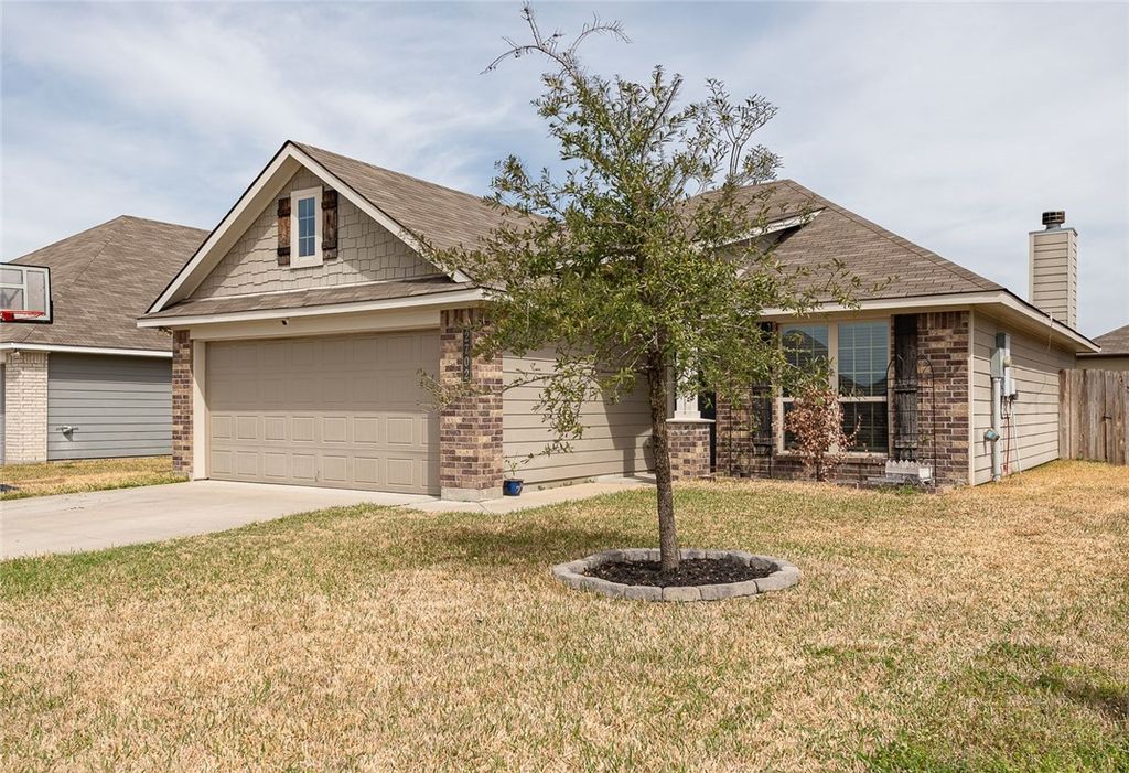 Photo of 2702 Redcap ST, Bryan, TX 77803 (MLS # 26005682)