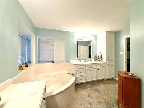 Tiny photo for 4764 Tiffany Park Circle, Bryan, TX 77802 (MLS # 26000009)