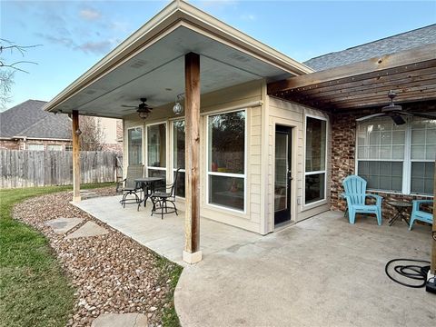 Tiny photo for 4764 Tiffany Park Circle, Bryan, TX 77802 (MLS # 26000009)