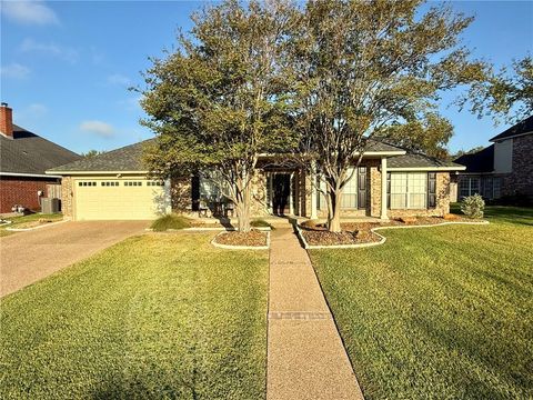 Tiny photo for 4764 Tiffany Park Circle, Bryan, TX 77802 (MLS # 26000009)