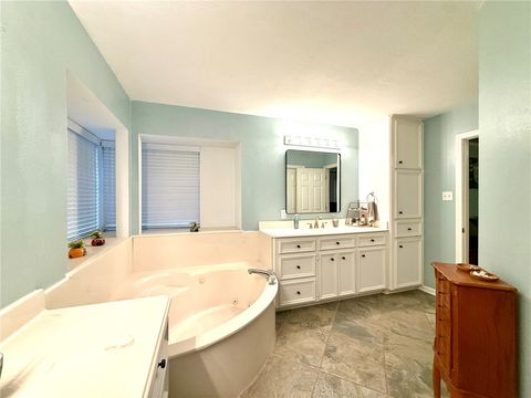 Tiny photo for 4764 Tiffany Park Circle, Bryan, TX 77802 (MLS # 26000009)