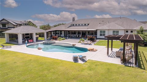 Photo of 4718 Miramont Circle, Bryan, TX 77802 (MLS # 26000663)