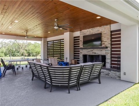 Tiny photo for 4718 Miramont Circle, Bryan, TX 77802 (MLS # 26000663)