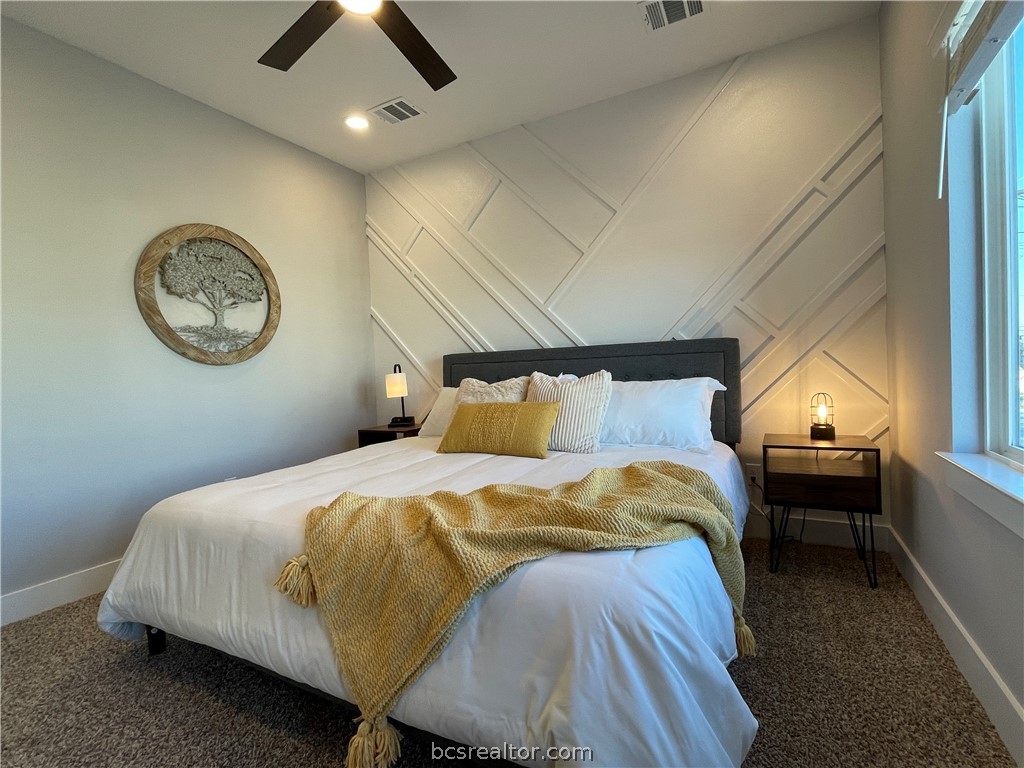 Bryan, Texas 77803, United States, 1 Bedroom Bedrooms, ,2 BathroomsBathrooms,Residential,Pending,57375