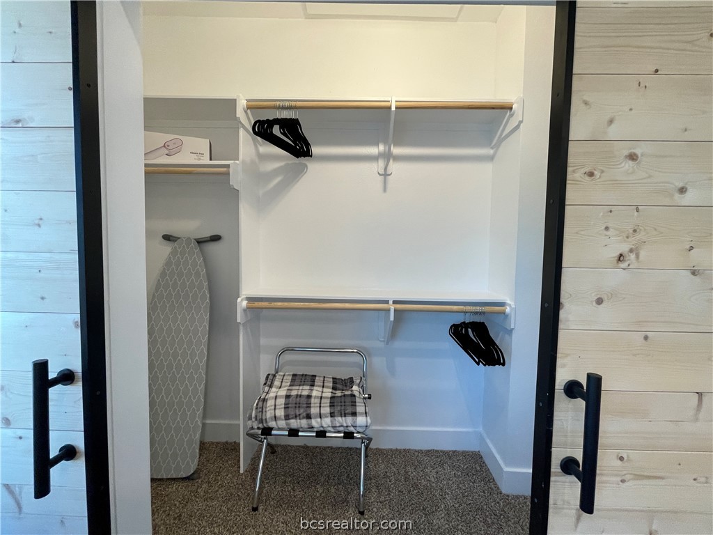 Bryan, Texas 77803, United States, 1 Bedroom Bedrooms, ,2 BathroomsBathrooms,Residential,Pending,57375