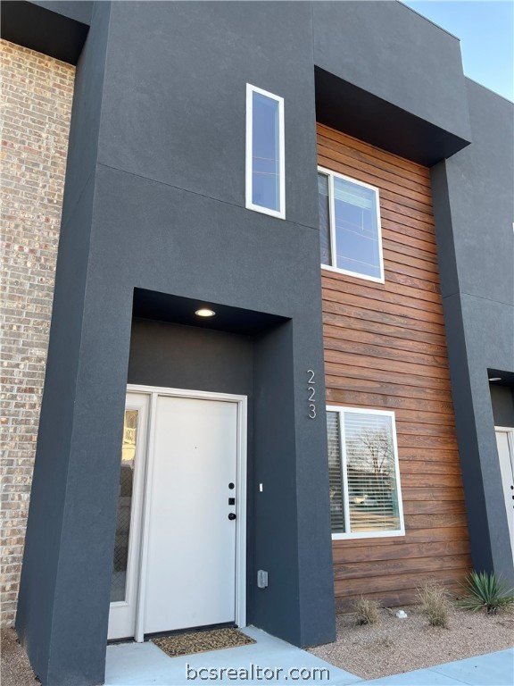 Bryan, Texas 77803, United States, 1 Bedroom Bedrooms, ,2 BathroomsBathrooms,Residential,Pending,57375