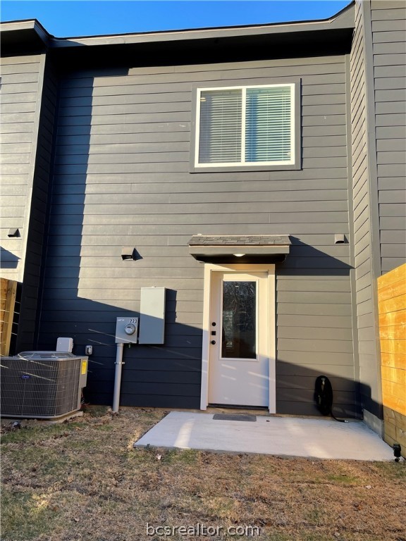 Bryan, Texas 77803, United States, 1 Bedroom Bedrooms, ,2 BathroomsBathrooms,Residential,Pending,57375