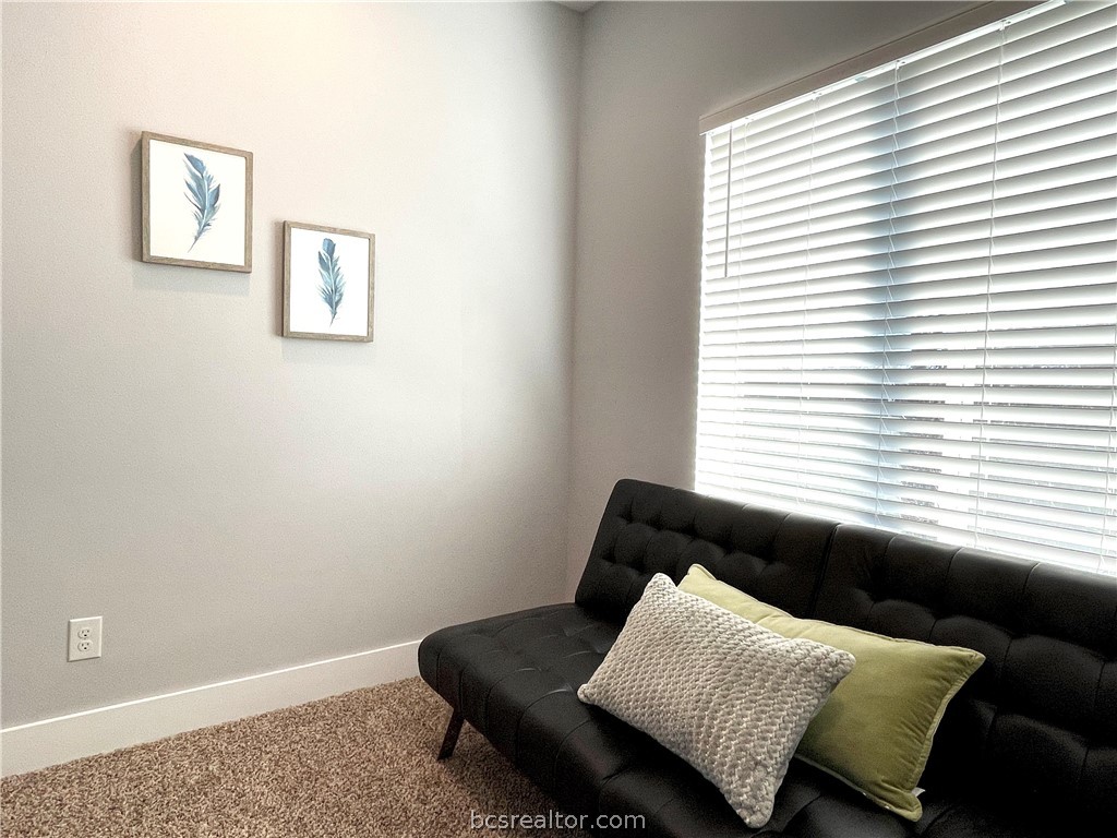 Bryan, Texas 77803, United States, 1 Bedroom Bedrooms, ,2 BathroomsBathrooms,Residential,Pending,57375