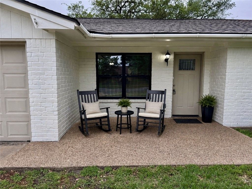 Photo of 2402 Barak Lane, Bryan, TX 77802 (MLS # 26004919)