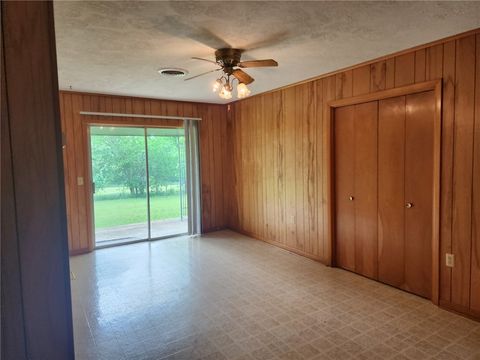 Tiny photo for 403 S Main Street, Caldwell, TX 77836 (MLS # 26005119)
