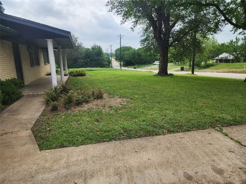 Tiny photo for 403 S Main Street, Caldwell, TX 77836 (MLS # 26005119)
