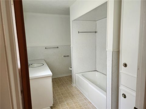 Tiny photo for 403 S Main Street, Caldwell, TX 77836 (MLS # 26005119)