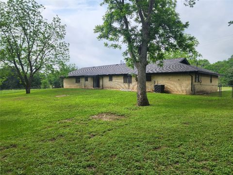 Tiny photo for 403 S Main Street, Caldwell, TX 77836 (MLS # 26005119)