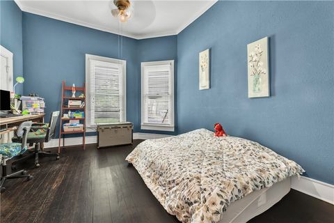 Tiny photo for 500 N Washington Avenue, Bryan, TX 77803 (MLS # 26004373)