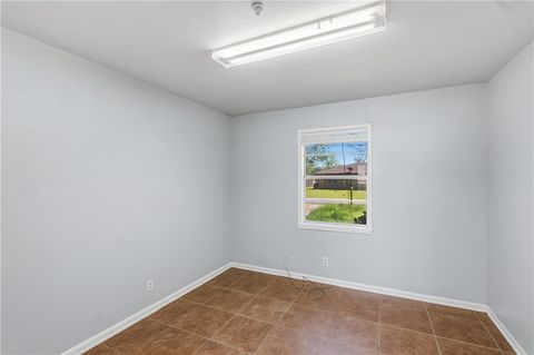 Tiny photo for 103 E Viser Street, Madisonville, TX 77864 (MLS # 26003647)