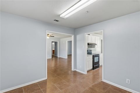 Tiny photo for 103 E Viser Street, Madisonville, TX 77864 (MLS # 26003647)