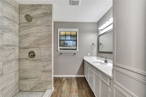 Tiny photo for 1523 E Morris Street, Madisonville, TX 77864 (MLS # 26000414)