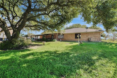 Tiny photo for 1523 E Morris Street, Madisonville, TX 77864 (MLS # 26000414)