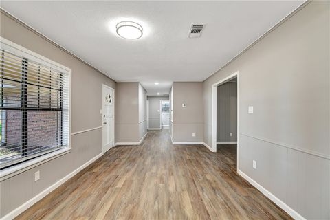 Tiny photo for 1523 E Morris Street, Madisonville, TX 77864 (MLS # 26000414)