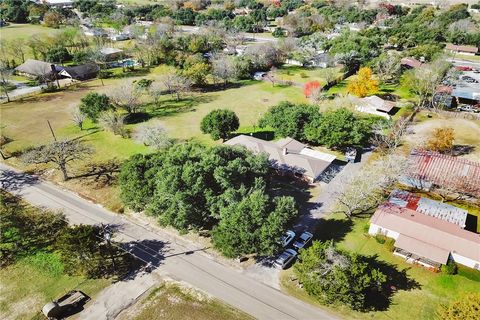 Tiny photo for 1523 E Morris Street, Madisonville, TX 77864 (MLS # 26000414)