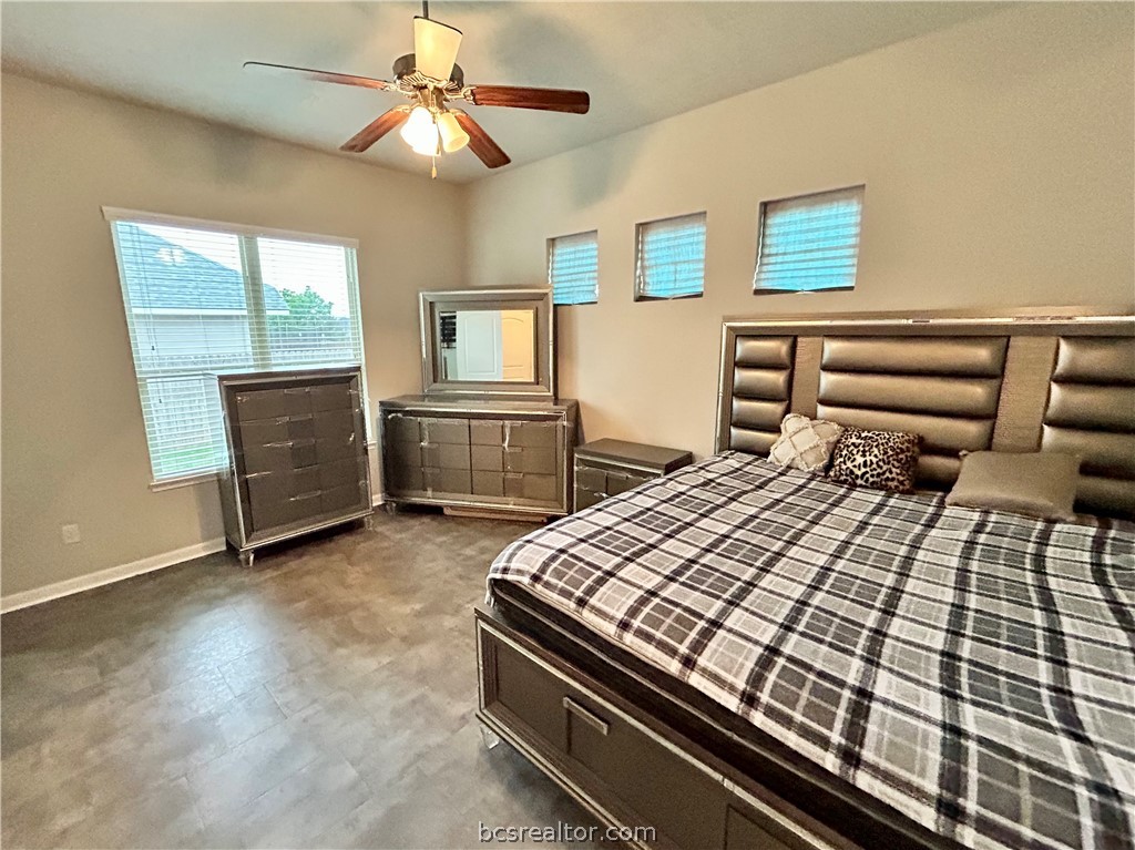 Bryan, Texas 77807, United States, 3 Bedrooms Bedrooms, ,2 BathroomsBathrooms,Residential,Pending,60527