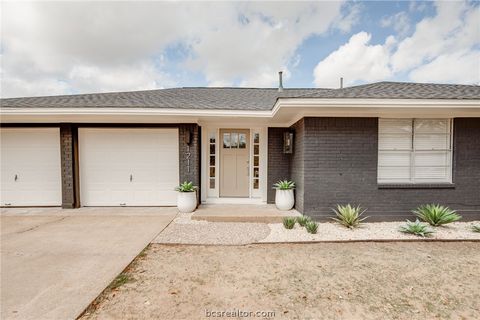 Tiny photo for 1211 N Ridgefield Circle, College Station, TX 77840 (MLS # 26002709)