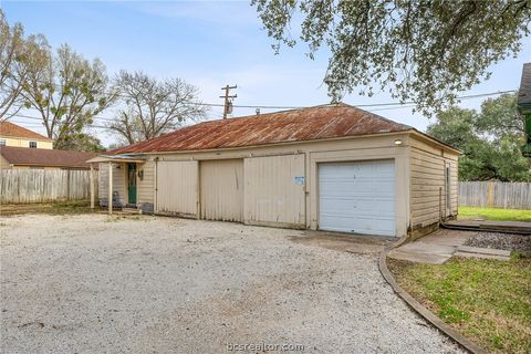 Tiny photo for 710 E 32nd Street, Bryan, TX 77803 (MLS # 26002290)