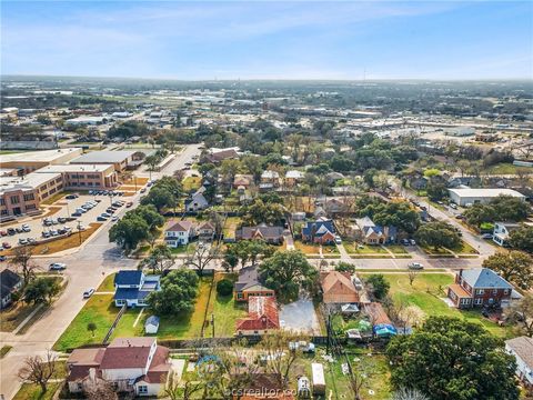 Tiny photo for 710 E 32nd Street, Bryan, TX 77803 (MLS # 26002290)