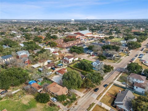 Tiny photo for 710 E 32nd Street, Bryan, TX 77803 (MLS # 26002290)