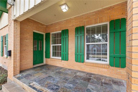 Tiny photo for 710 E 32nd Street, Bryan, TX 77803 (MLS # 26002290)