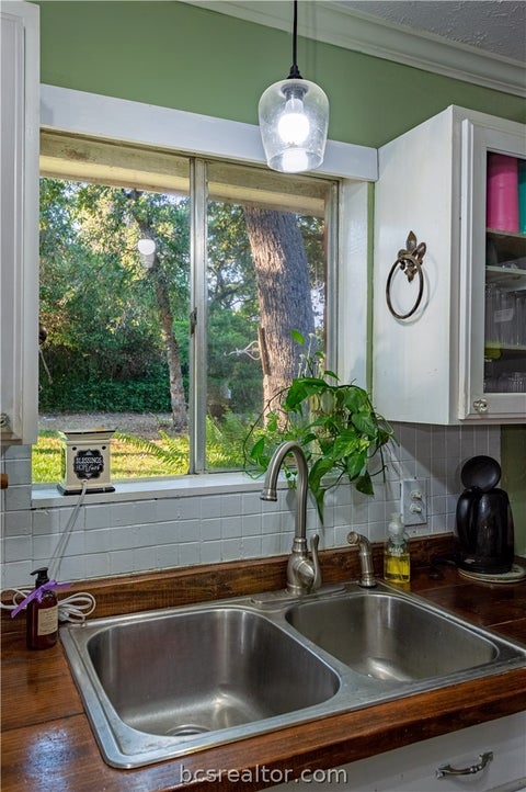 Tiny photo for 35 Golfclub Drive, Hilltop Lakes, TX 77871 (MLS # 26011029)