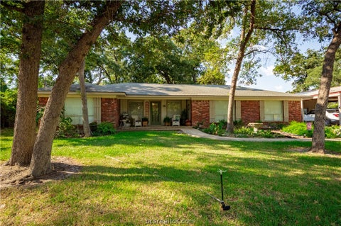 Tiny photo for 35 Golfclub Drive, Hilltop Lakes, TX 77871 (MLS # 26011029)