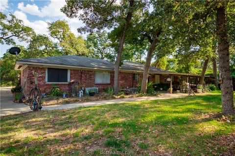 Tiny photo for 35 Golfclub Drive, Hilltop Lakes, TX 77871 (MLS # 26011029)