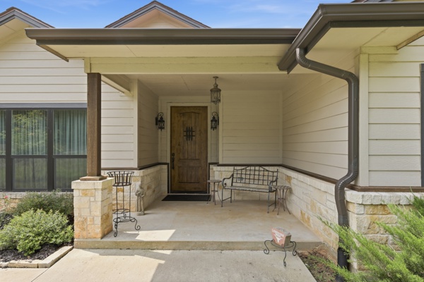 3104 Stonewood Drive