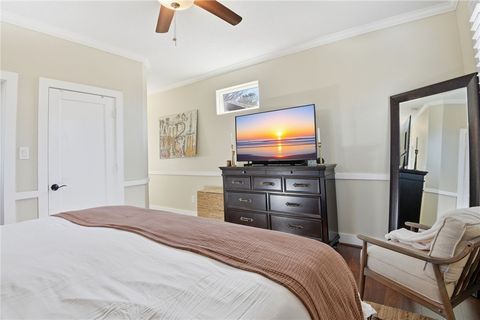 Tiny photo for 410 N Peach St, Tomball, TX 77375 (MLS # 26002638)