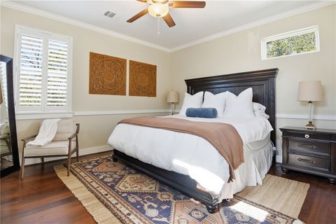 Tiny photo for 410 N Peach St, Tomball, TX 77375 (MLS # 26002638)